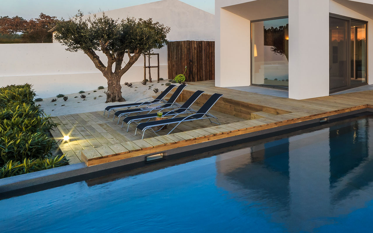 pose-terrasse-bois-piscine-Toulon-83